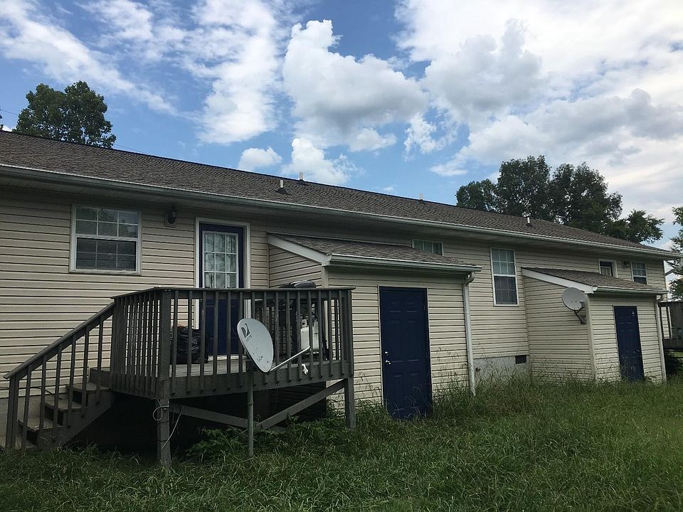 2nd image of 739 Smelcer St