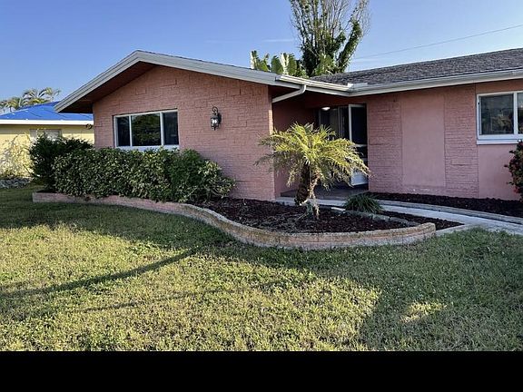 2nd image of 2639 SE 16th Pl