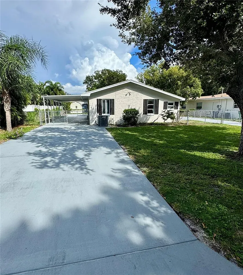 3 bed, 1580 sqft, $2,400 — Photo 1