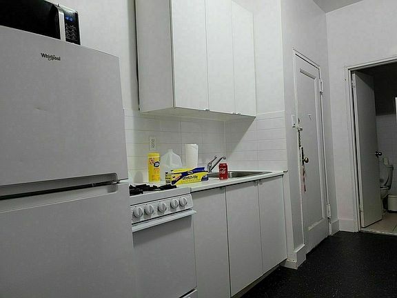 3rd image of 21 Monroe St #3B