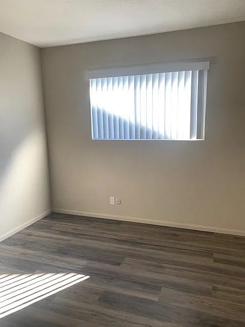 2 bed, 1.5 bath, $2,525 — Photo 3