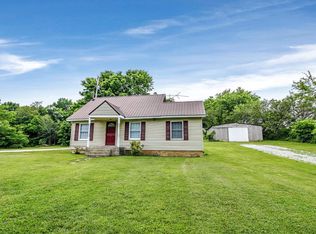 2425 L And N Turnpike Rd, Horse Cave, KY 42749