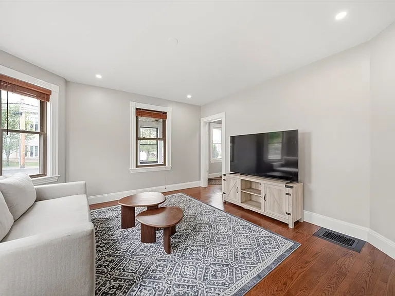 309 Hillside Ave — Photo 9