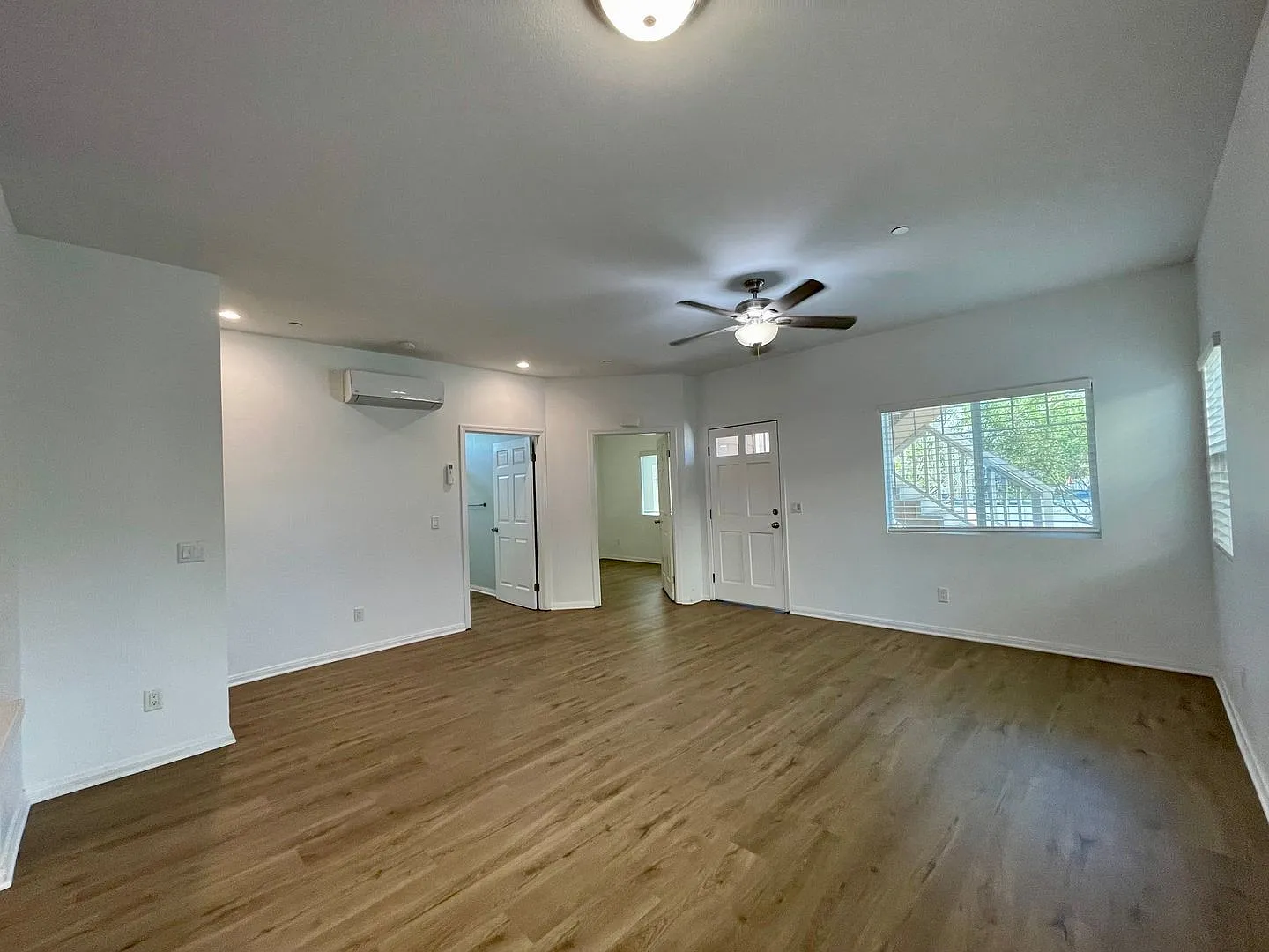 Gorgeous Modern 2 Bedroom 2 Bathroom in El Cajon! — Photo 4