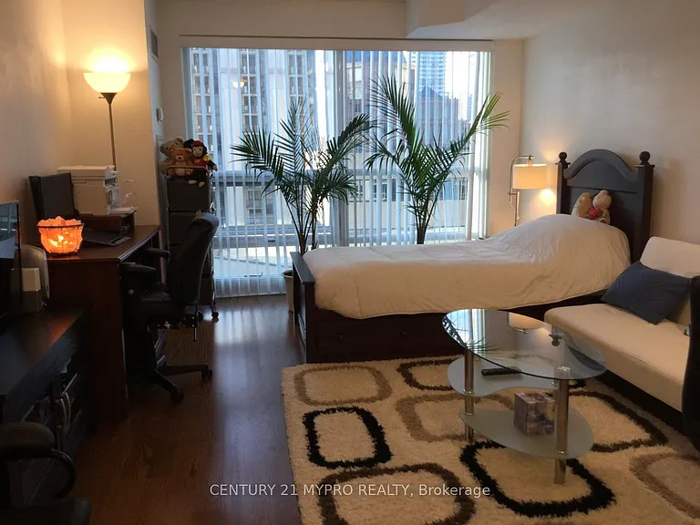 763 Bay St #1114 — Photo 5