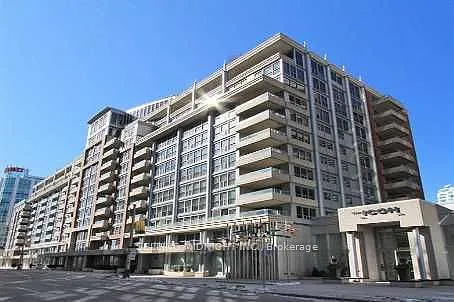 250 Wellington St W Photo 1