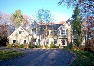 894 Silvermine Rd, New Canaan, CT 06840
