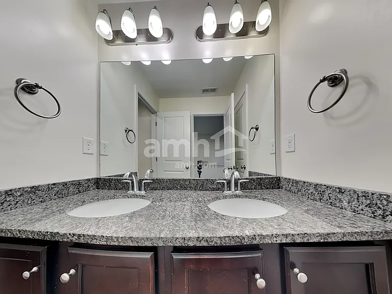 103 Kirk Dr — Photo 15