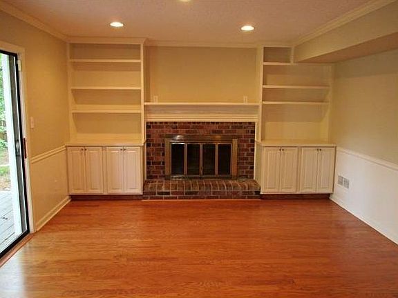 4th image of 3250 Ethan Dr #00