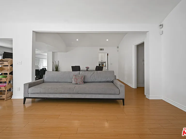 232 S Crescent Dr — Photo 6