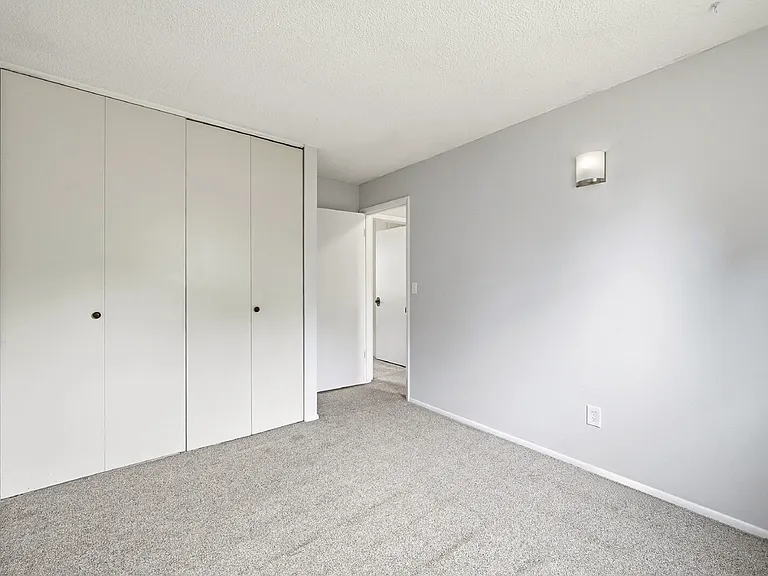 4935 Montebello Dr — Photo 15