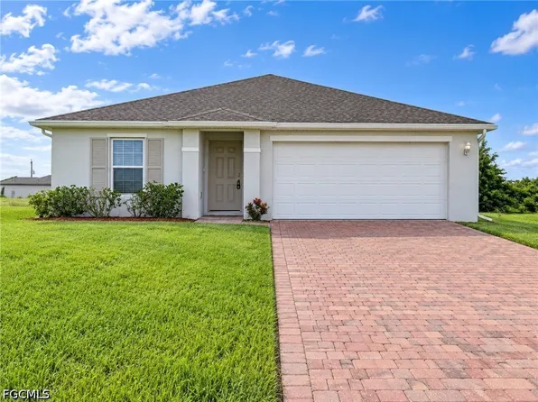 9013 Ike Ct, Labelle, FL 33935