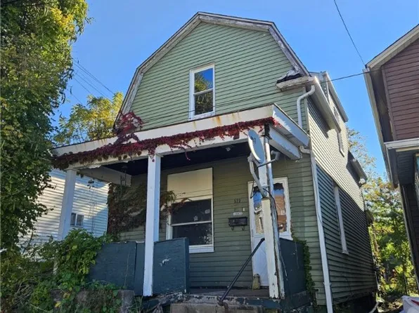 523 Ridge Ave, New Kensington, PA 15068