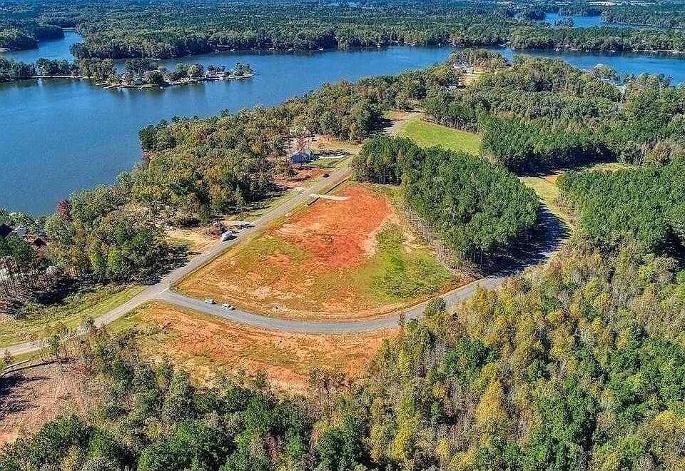 1st image of 124 Clouds Creek Cir