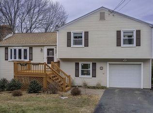 41 Old Bay Rd, Belchertown, MA 01007