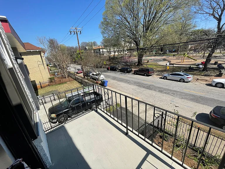 386 Parkway Dr NE — Photo 12