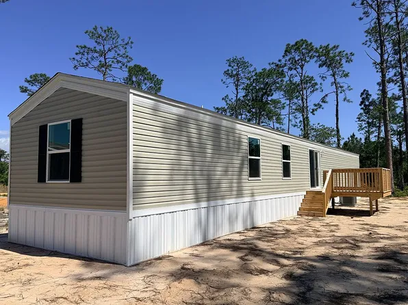 513 Hickory Bluff Dr, Southport, FL 32409
