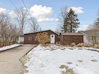 2985 N Lakeview Dr, Sanford, MI, 48657