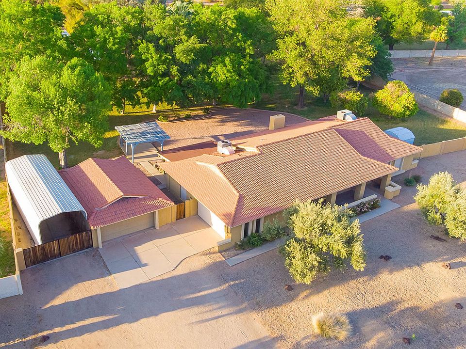 1st image of 7004 W Crocus Dr