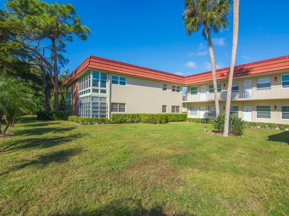 91 Crooked Tree Ln APT 204, Vero Beach, FL 32962