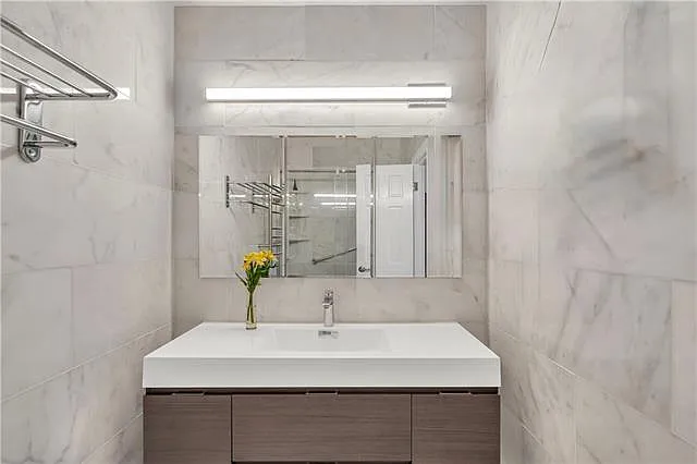 7300 Lakeshore Dr #20 — Photo 10