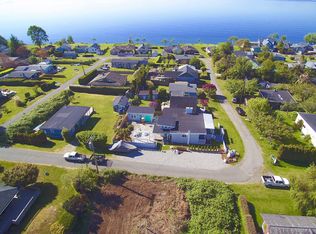 Crystal Beach Rd, Pt Roberts, WA 98281