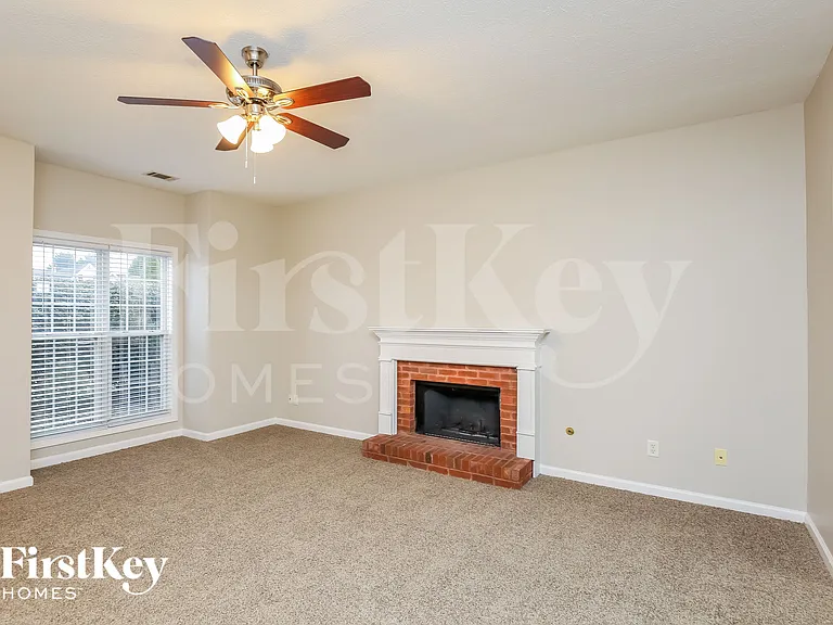 6217 Turnberry Ln — Photo 7
