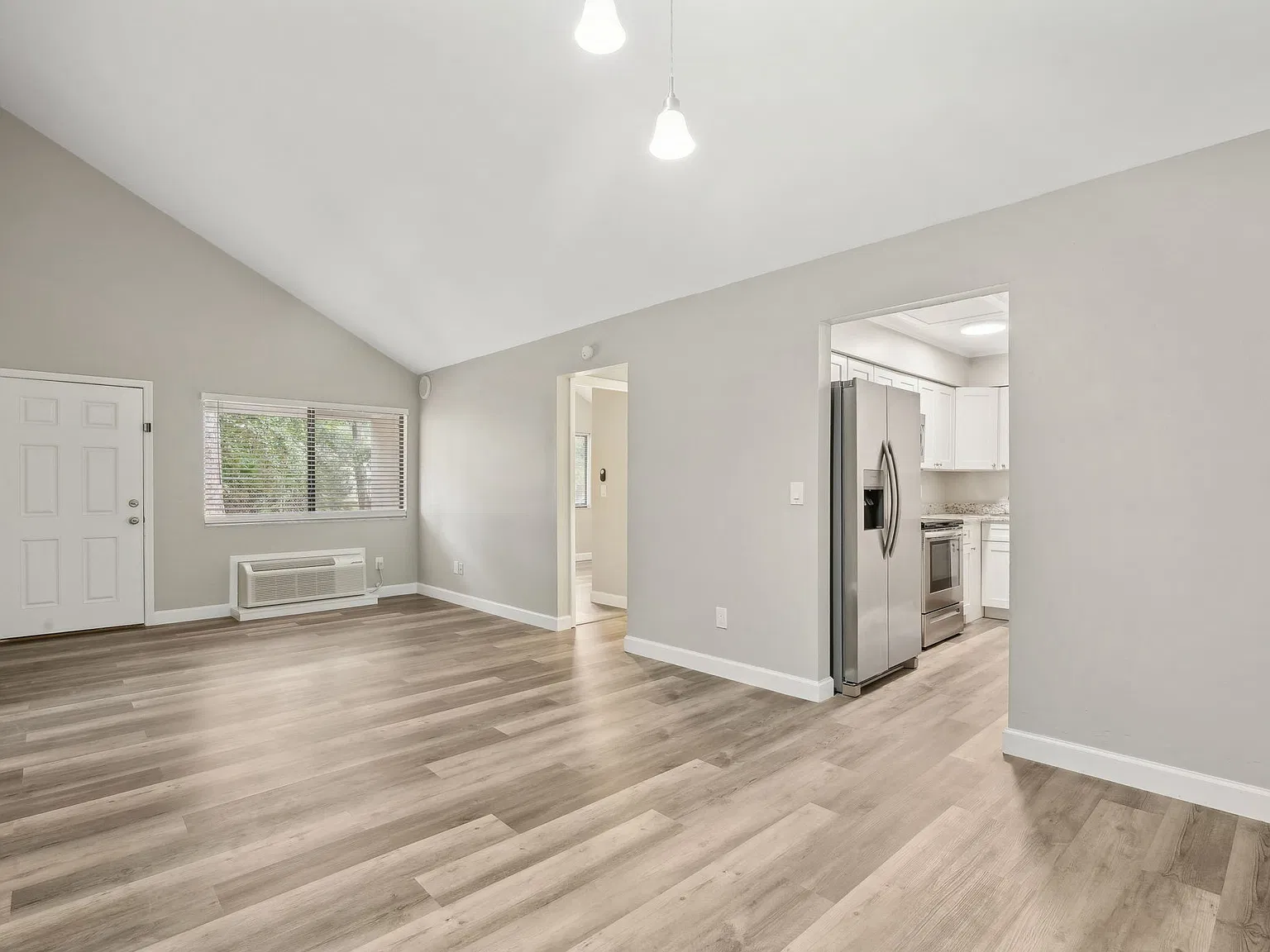 1 bed, 655 sqft, $1,200 — Photo 4