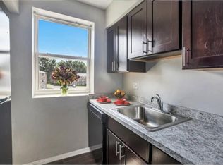Lehigh Square, Allentown, PA 18103