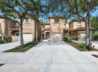 21485 SW 85th Path, Cutler Bay, FL 33189