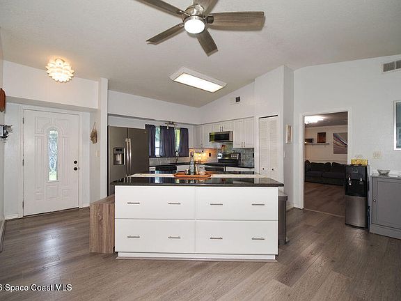 4th image of 4895 Falcon Blvd