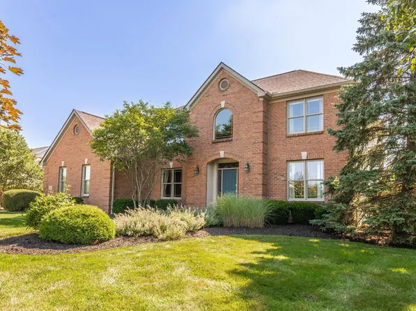 8465 Bakircay Ln, Powell, OH 43065