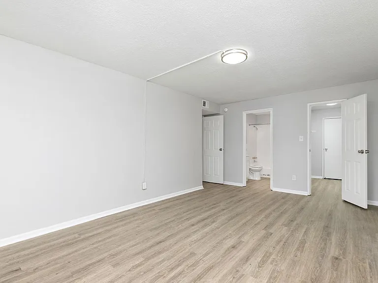 Hillcrest Estates — Photo 15