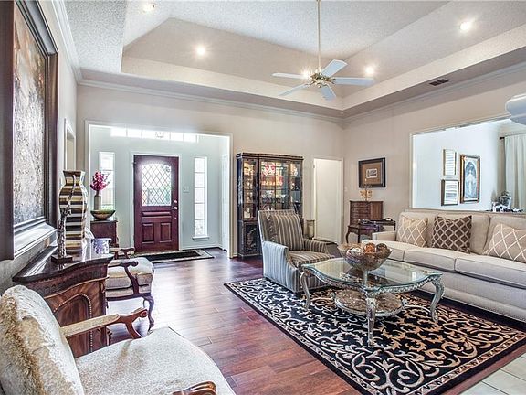 3rd image of 3005 Oak Springs Dr
