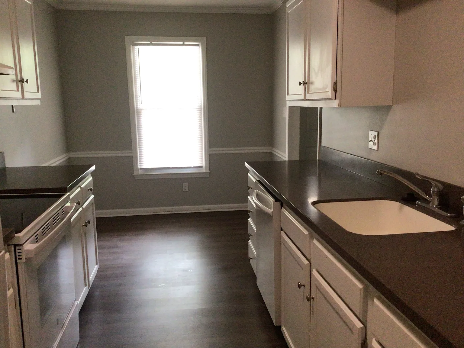 7405 Ashbury Ct — Photo 4