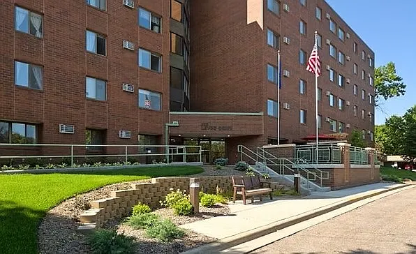 200 Levee Drive Apartments