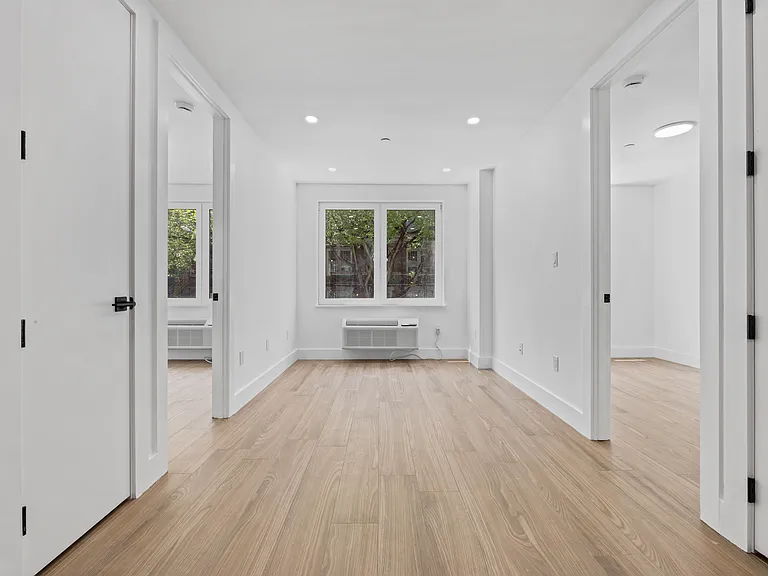 177 Rochester Ave #1C — Photo 2