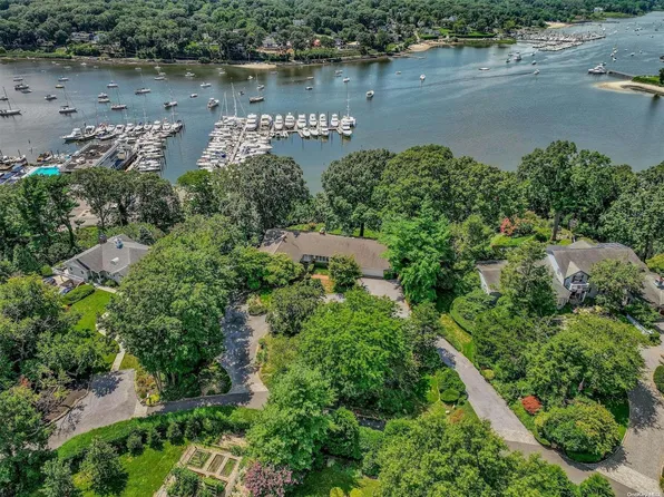9 Kanes Lane, Huntington Bay, NY 11743