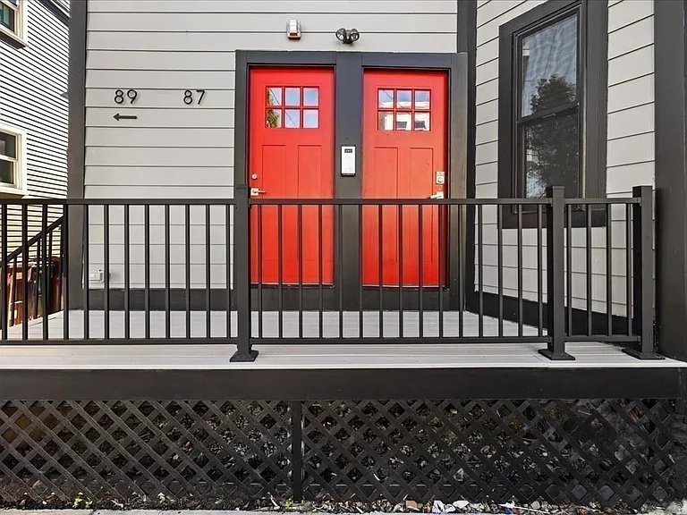 87-89 Malden St #302 — Photo 10