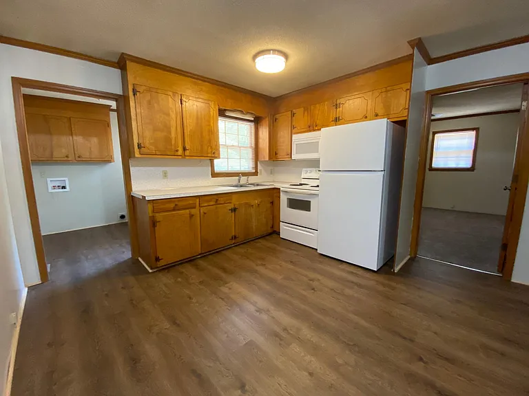 322 Walden Ave #B — Photo 3