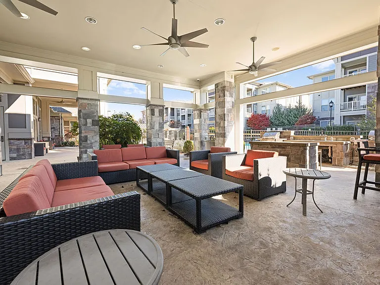 Legacy Lake Norman — Photo 9