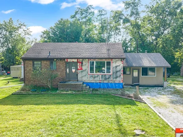 2125 Betts Ave, Windsor, ON N9B 3P5