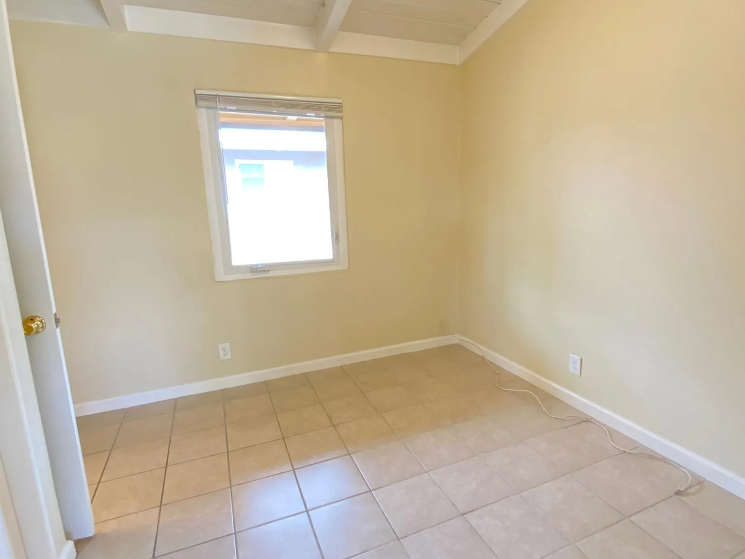 1729 Lincoln Ave — Photo 3
