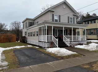 32 Montgomery St, Hamilton, NY 13346