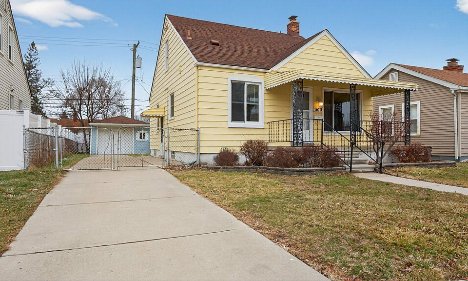 1st image of 1670 Pagel Ave