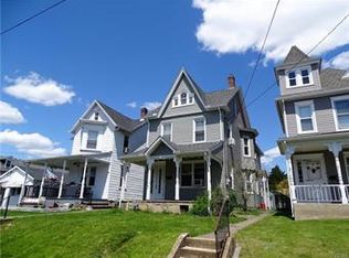 1115 3rd St, Catasauqua, PA 18032