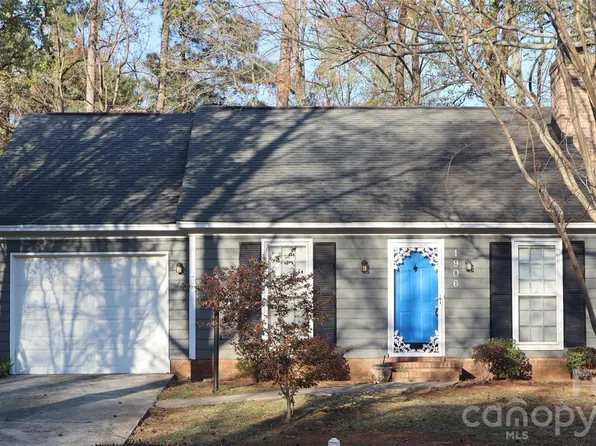 1906 Burgandy Dr, Charlotte, NC 28262