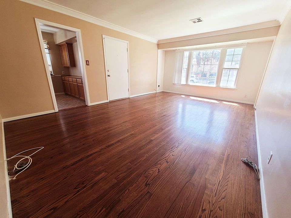 1st image of 22055 Crespi St
