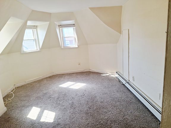 3rd image of 228 Waterman St APT 15