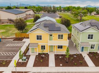 155 NW 17th St #200, Redmond, OR 97756